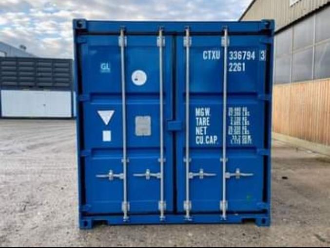 Conteneur maritime, entrepôt ou garage