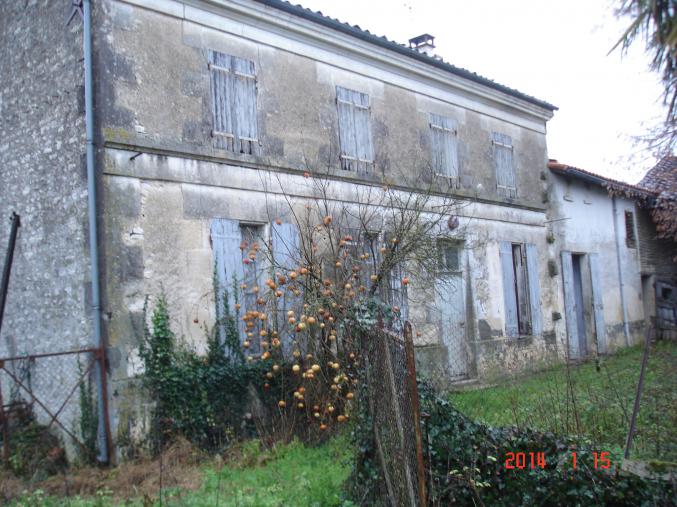 Ferme charentaise à renover