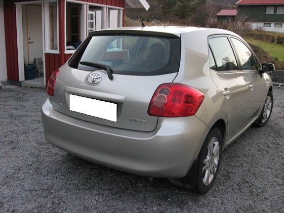 TOYOTA AURIS LINEA LUNA 5portes 2.0 D-4-D 126CV 