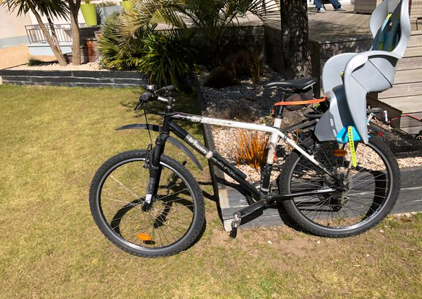 VTT BTWIN ROCKRIDER avec Porte bébé et panier