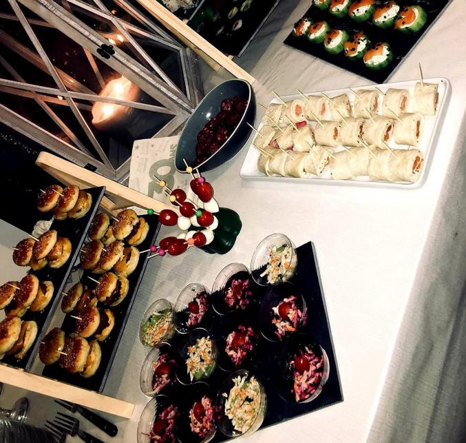  Traiteur, buffet sucré et salé, cocktail dînatoire...