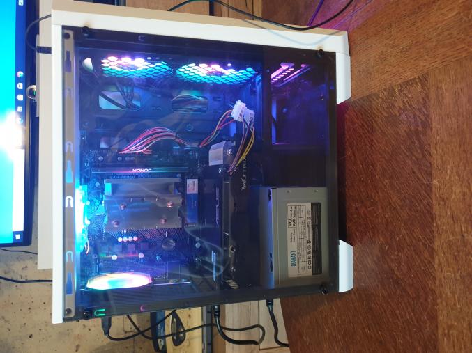 Pc tour aerocool Cylon blanc led RGB