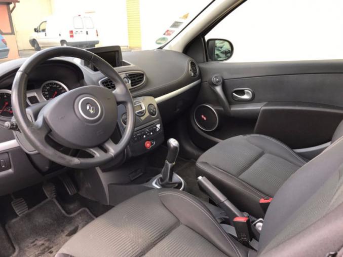 Renault Clio III 1.2 16V 75 eco2 PANO / NAVI