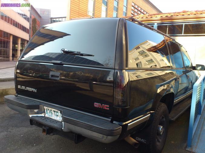 GMC  SUBURBAN 7L4 BIG BLOCK