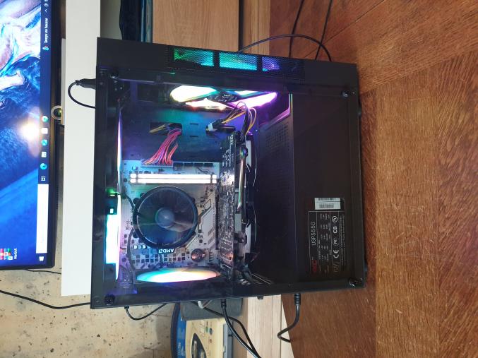 Pc tour aerocool Atomic V2 noir led RGB