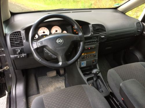 Opel Zafira 2.2 Edition
