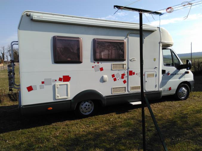 Vends camping car ROLLER TEAM 215 P