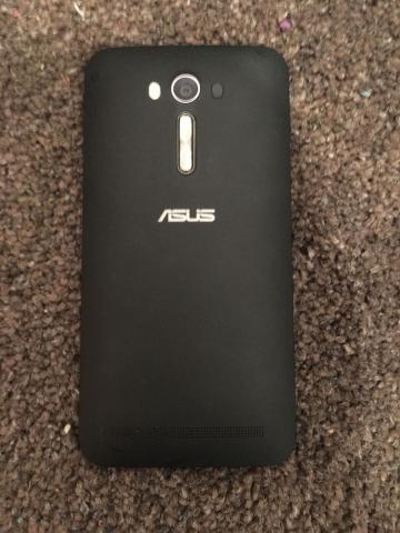 Asus zenfone 2 16g comme neuf débloque