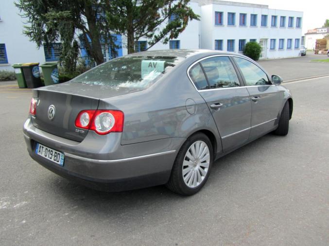 VOLKSWAGEN PASSAT VI 2L TDI 140 SPORT