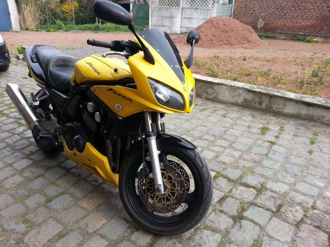 YAMAHA 600 fazer fzs