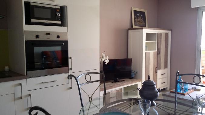 T2 vue mer et parc fleuri