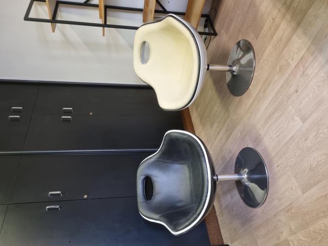 4 fauteuils de bureau