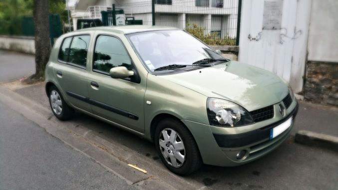 RENAULT CLIO 2 PRIVILEGE