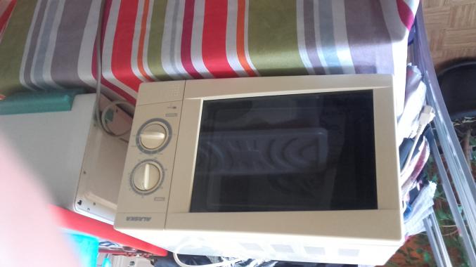 Vend micro ondes 