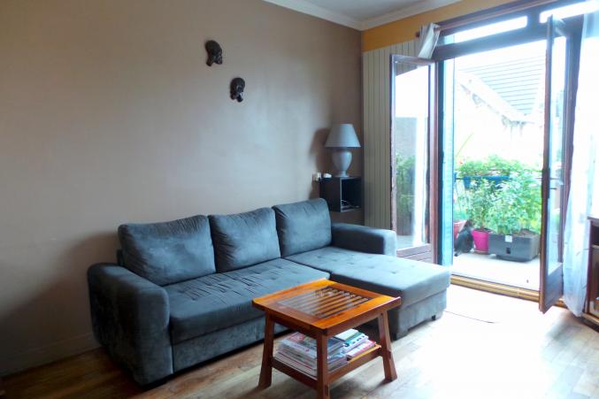 F 3 A TAVERNY,179 000 Euros FAIBLES CHARGES PETITE COPRO