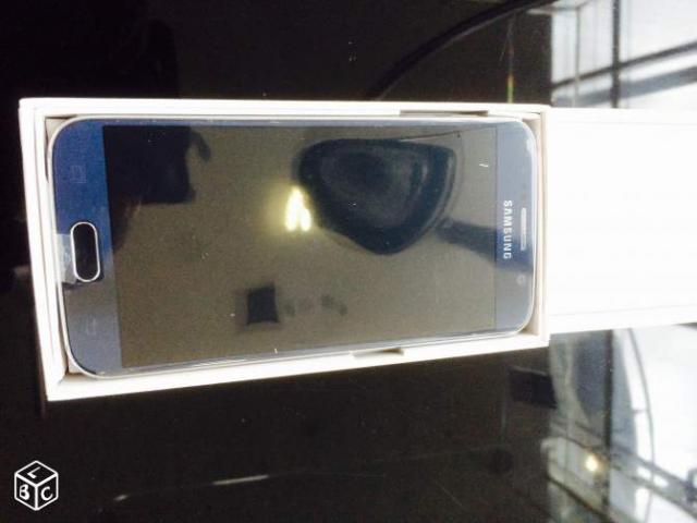 Galaxy s6 Cosmos Black550Euro(s)