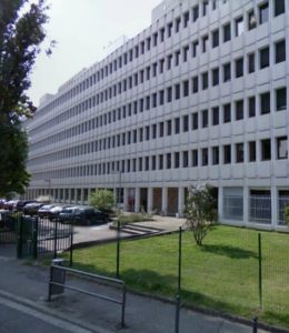 Location places de parking privatives