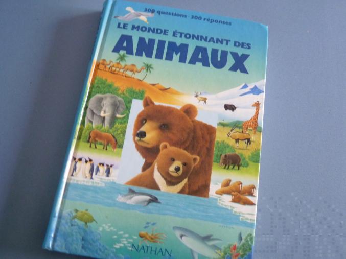 Livre enfant Animaux questions réponse nathan TBE