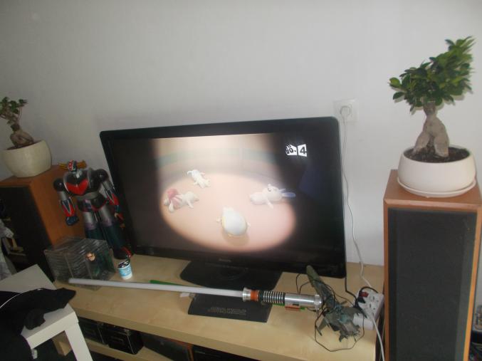 Télévision tv philips 42 ' 107 cm tres bon état