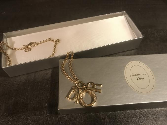 Pendentif Dior abécédaire strass ORIGINAL