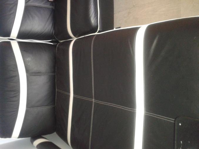  vends canapé d'angle plus fauteuil