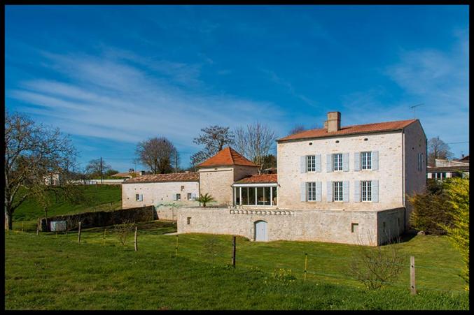 Magnifique maison de maitre avec maison secondaire