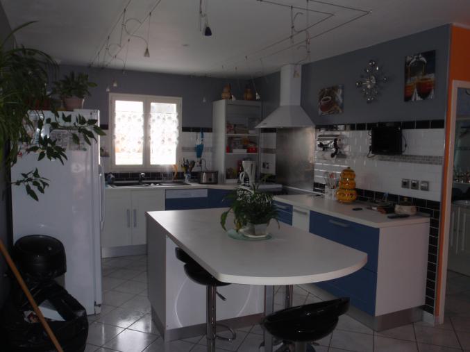 Maison de vornay entre avord et dun sur auron