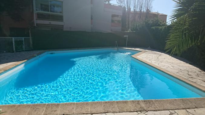 Appartement 3 pièces Cannes Basse Californie Piscine Rés. Standing