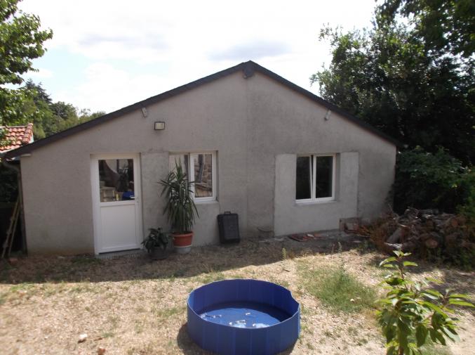 Lot de deux maisons sur un terrain de 15 ares