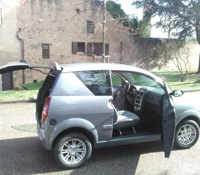 Voiture sans permis 4 place aixam A751