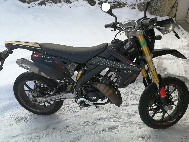 MOTO RIEJU MRT PRO SUPERMOTARD 50