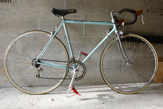 A vendre vélo type course