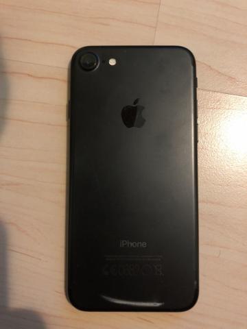 Apple iPhone 7 - 32GB - Schwarz