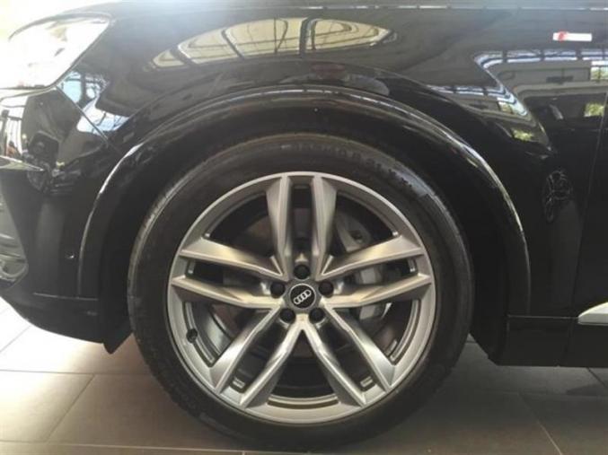 Audi Q7 3.0 TDI quattro tiptronic
