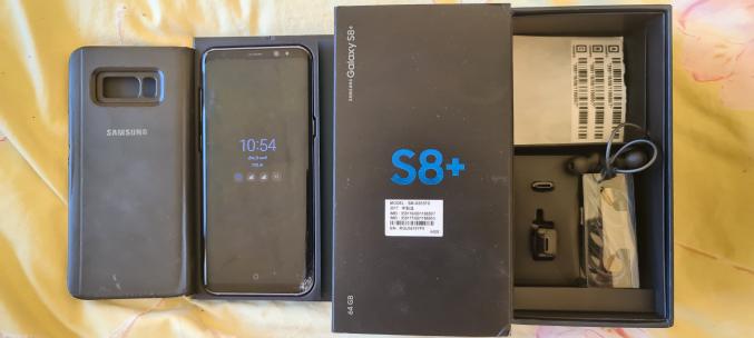 Samsung Galaxy s8 plus 64go gris desimlocké + clearview cover