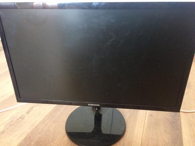 PC Gamer avec écran 22"