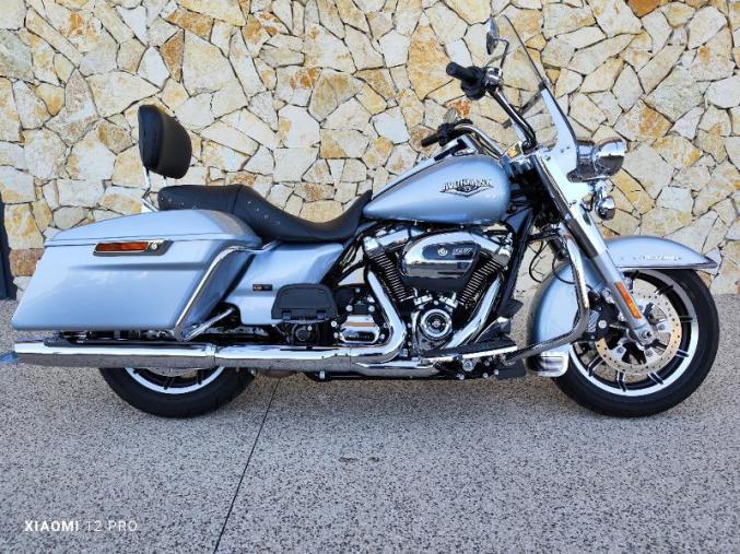 HARLEY DAVIDSON ROAD KING SPECIAL 1745 COULEUR ABS 2018 - 1745 Moto occasion > HARLEY DAVIDSON occasion 