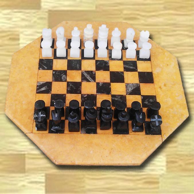 Échiquier en marbré fossilisé