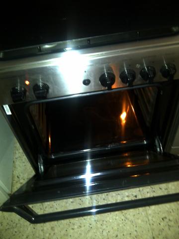 Vend machine à laver et gazinière