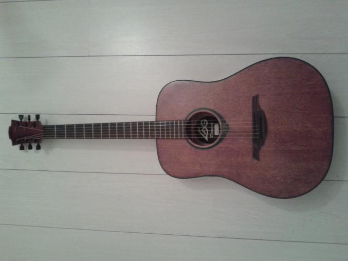 Guitare acoustique LAG TramontaneT77D + accessoires
