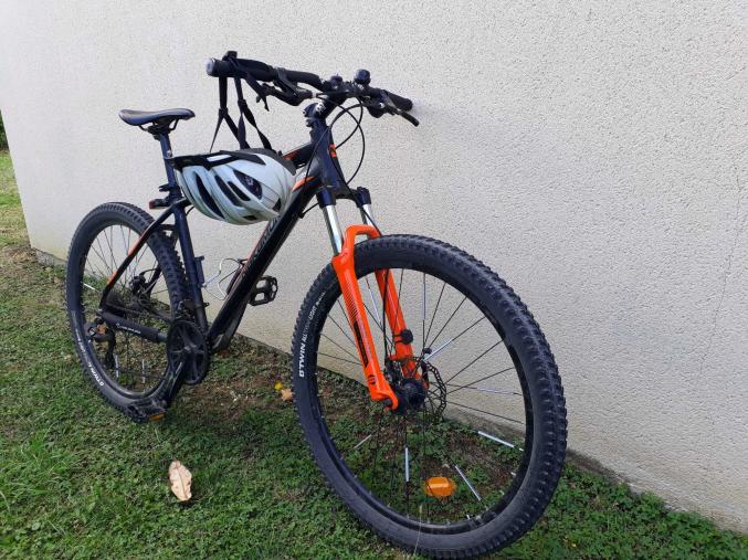 VTT Nakamura Summit 700 (L)