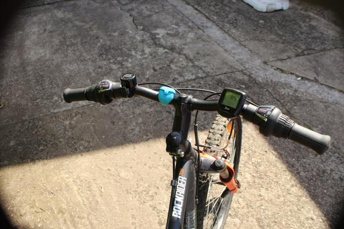 DG54 VELO 24 P BTWIN Rockrider 700