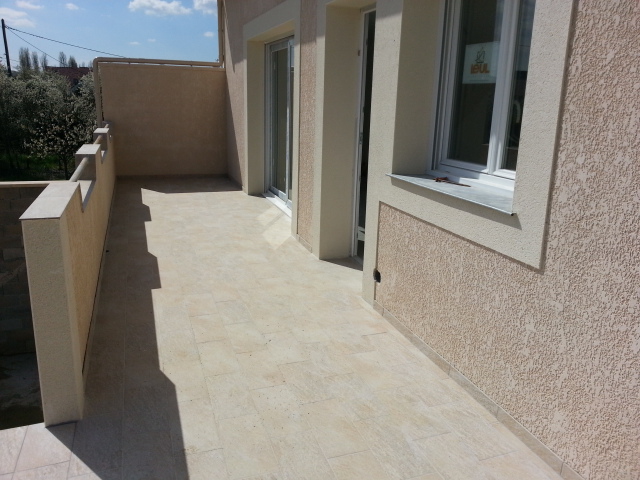 Appartement F2 duplex BREUILLET 60 M2