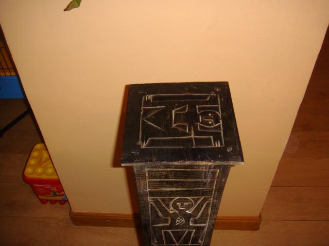 Tour à CD décor africain