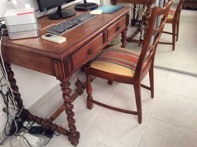 Bureau massif parfait état 