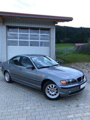 BMW 320i 1.HAND+6.ZYLINDER+XENON+SITZHEIZUNG+PDC