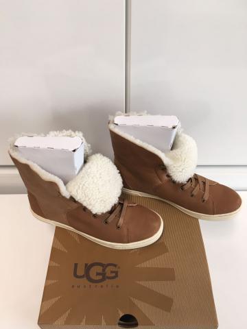 Ugg w croft