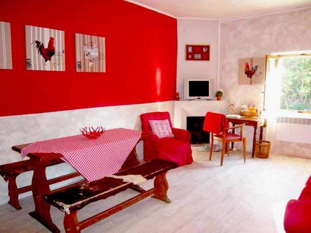 Carcassonne - Bâtisse Atypique : Canal Du Midi