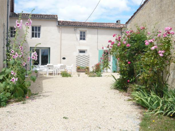 Saint-Jean-de-Liversay - Gîte 20 mn La Rochelle