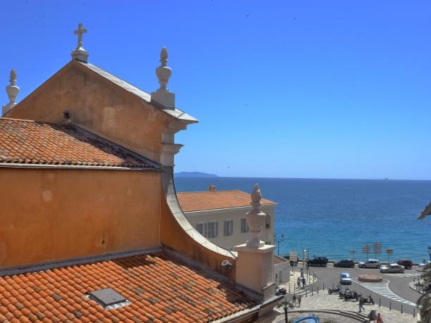 Ajaccio - Appart - centre-ville, 2 mn plage